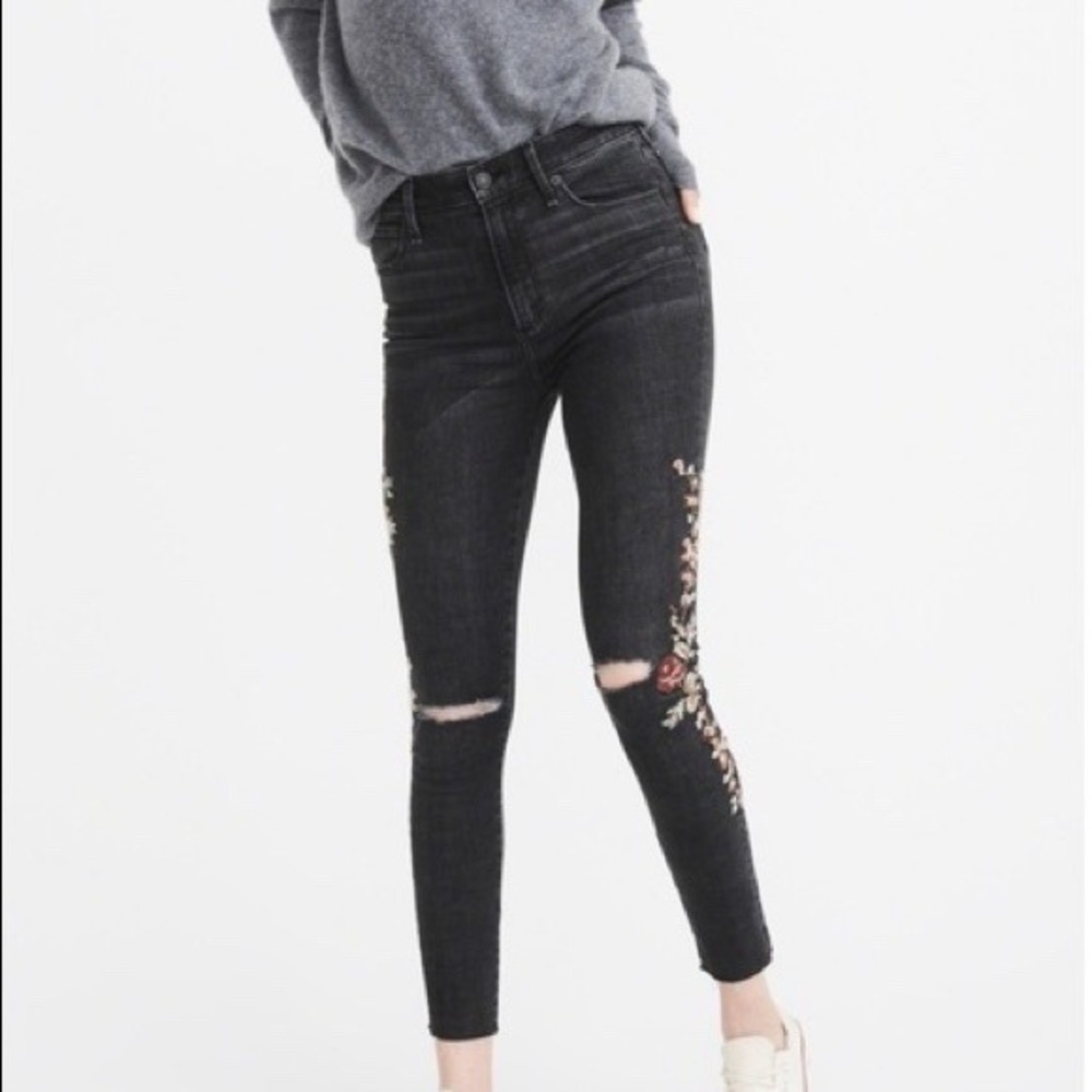 Abercrombie & Fitch Simone High Rise Ankle Crop Embroidered Jeans 28 6R Black